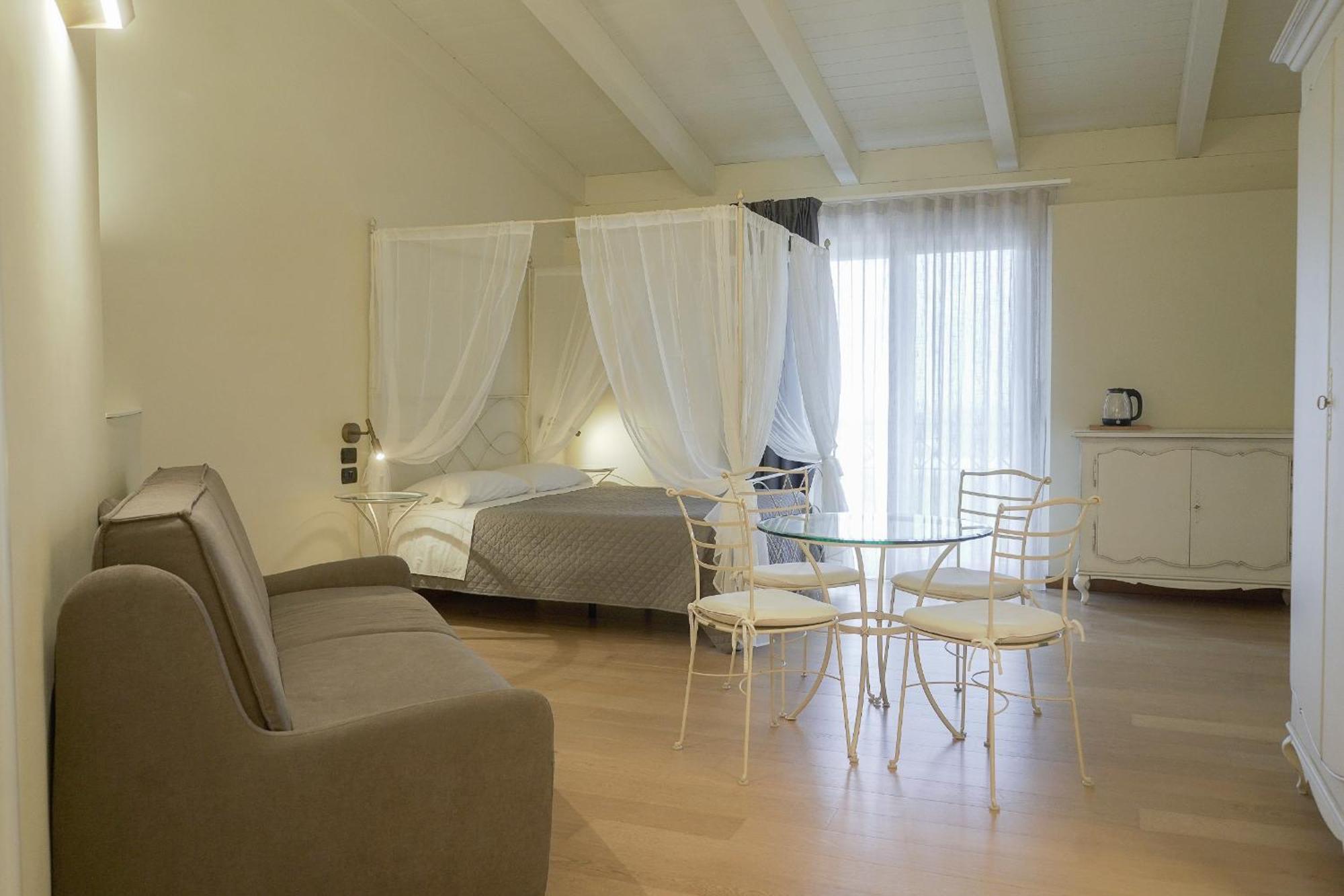 Terra Di Vento Bed and Breakfast Montecorvino Pugliano Eksteriør billede